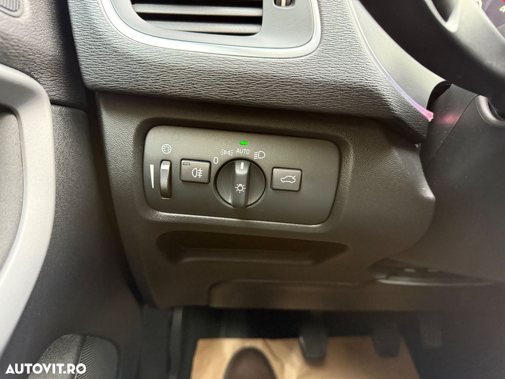 Volvo V40 D2 Linje You! - 21