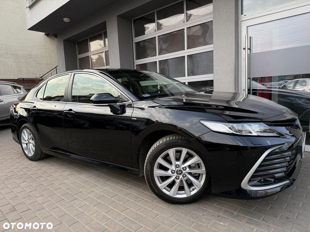 Toyota Camry 2.5 Hybrid Comfort CVT - 21