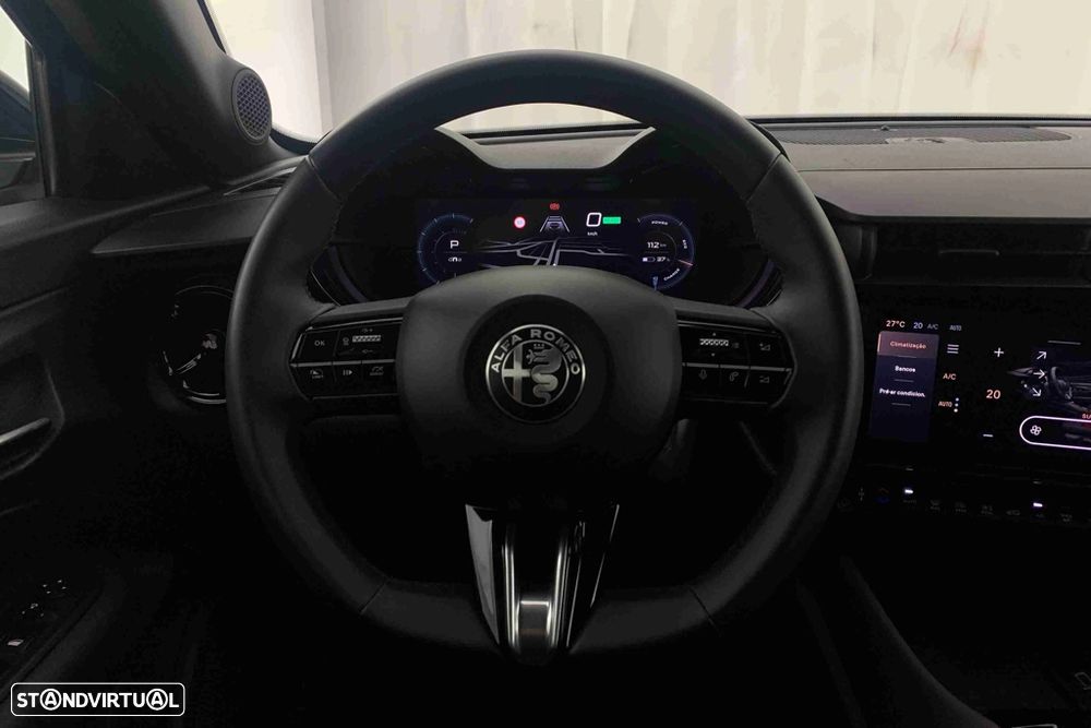 Alfa Romeo Junior 54 kWh Sport Speciale - 11