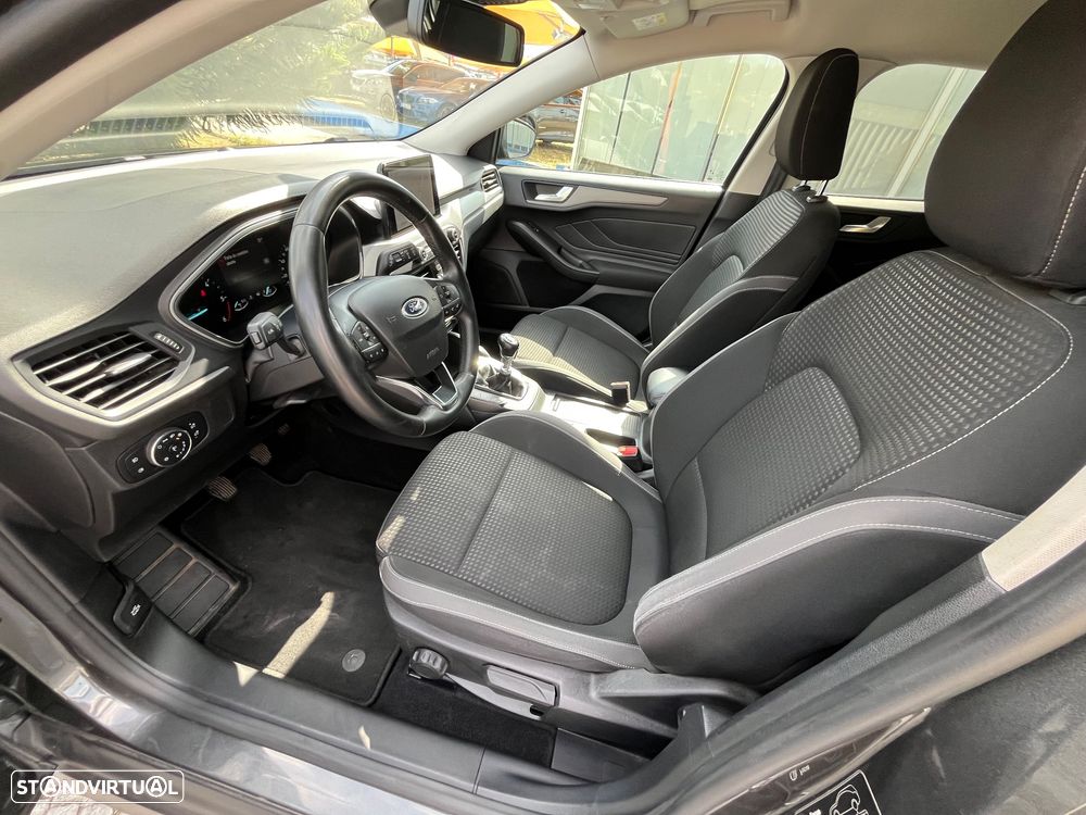 Ford Focus SW 1.5 TDCi EcoBlue Connected - 25