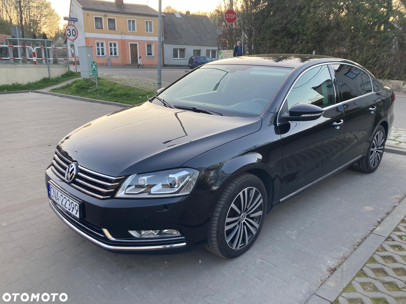 Volkswagen Passat 2.0 TDI Comfortline DSG - 2