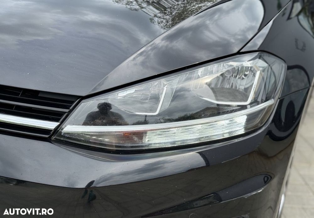 Volkswagen Golf - 17