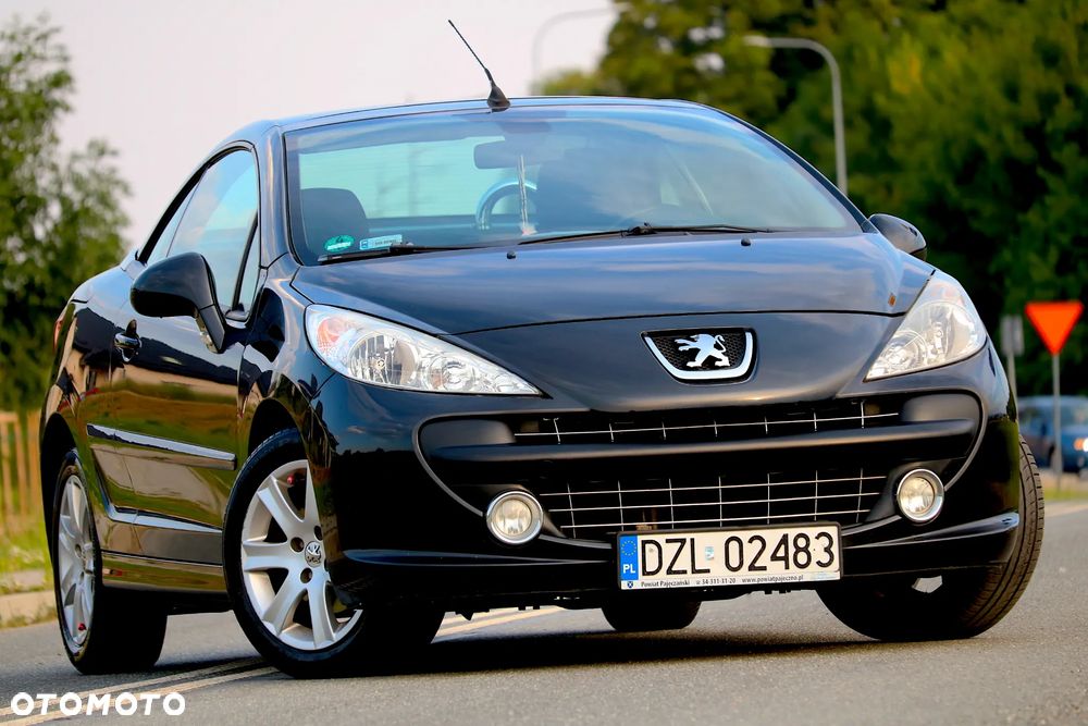 Peugeot 207 CC - 10