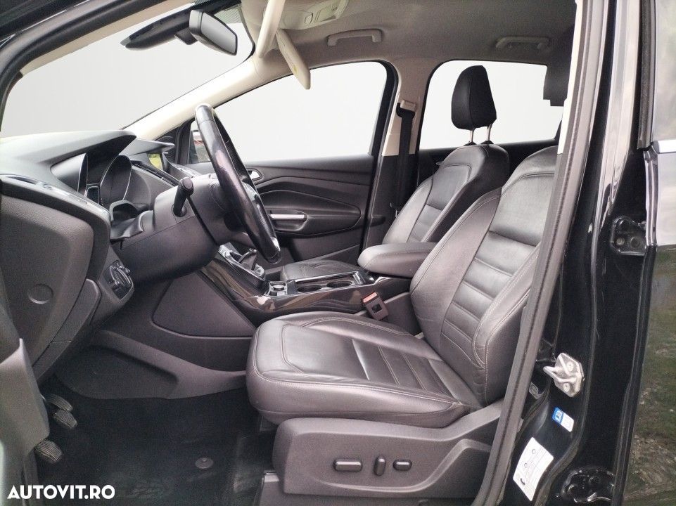 Ford Kuga - 9