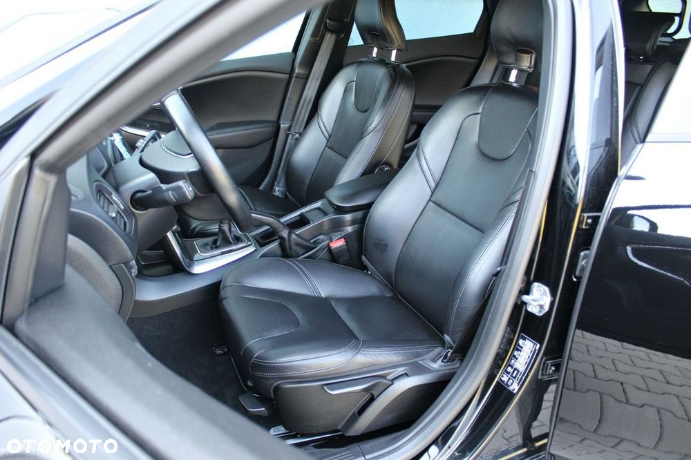 Volvo V40 T3 Kinetic - 9