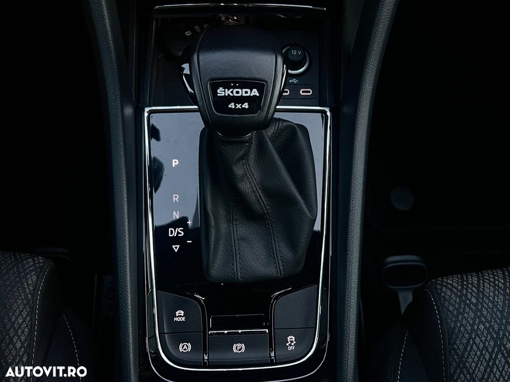 Skoda Karoq 2.0 TDI SCR 4x4 DSG Style - 22