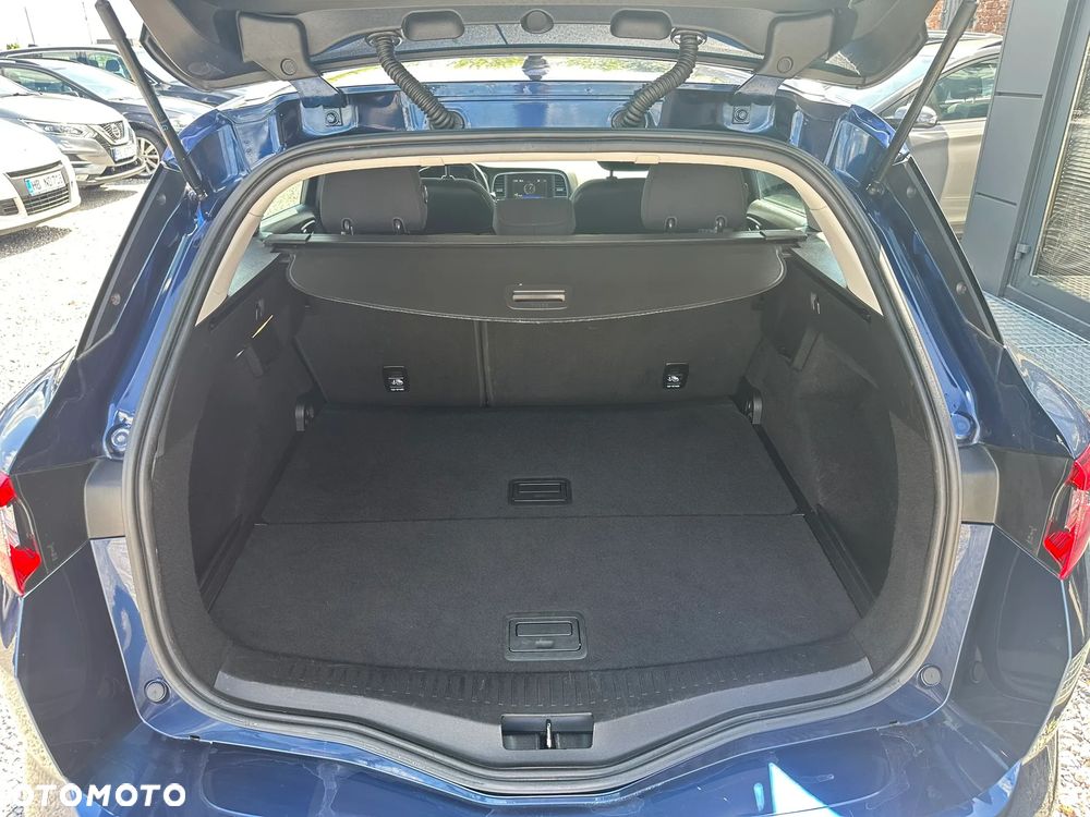 Renault Megane ENERGY TCe 100 EXPERIENCE - 25