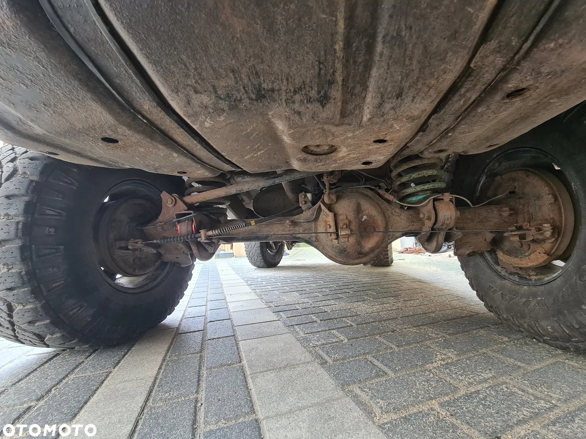 Toyota Land Cruiser LJ70 - 33