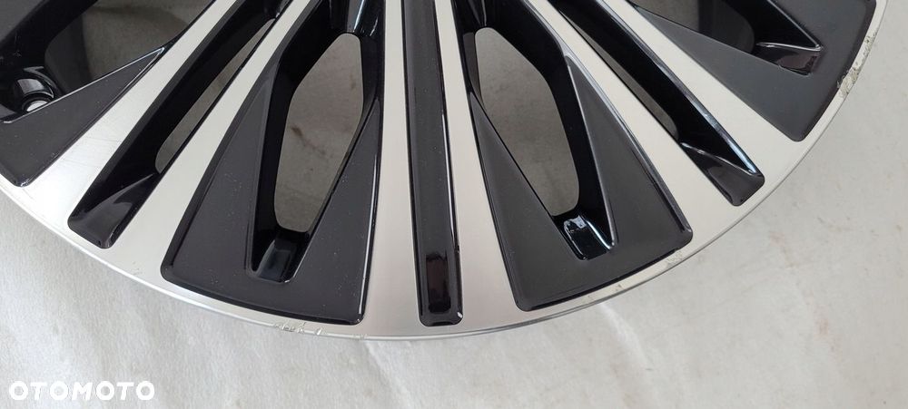 FELGA MERCEDES A-KLASA W177 7,5X18 18 ET49 5X112 A1774013300 - 7