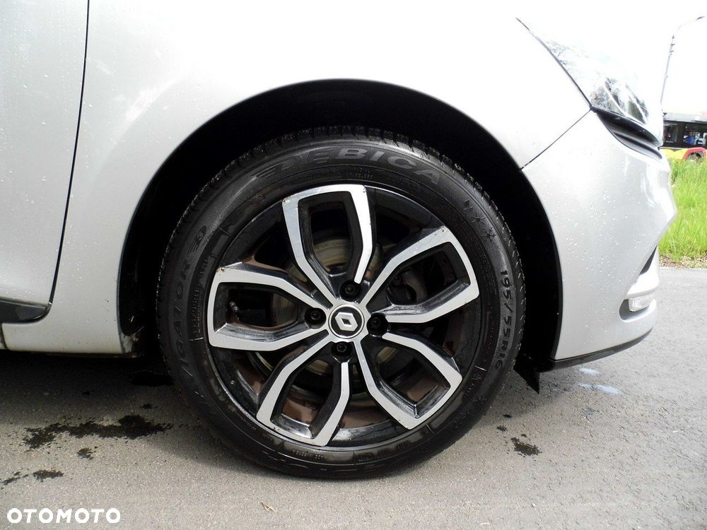 Renault Clio - 8