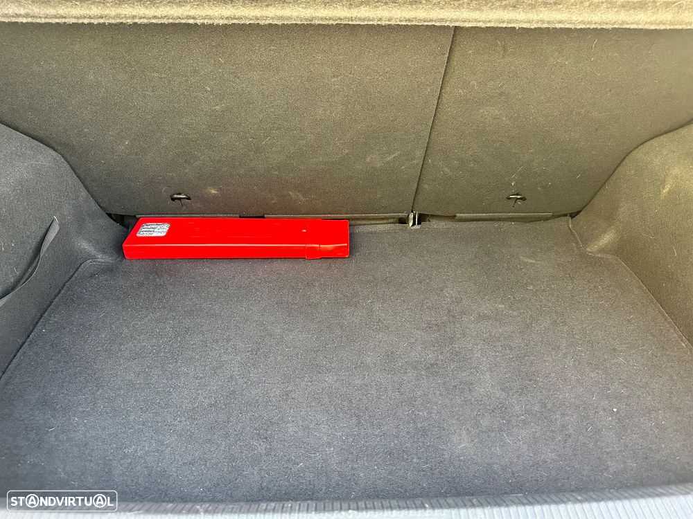 Peugeot 207 1.4 16V Active - 20