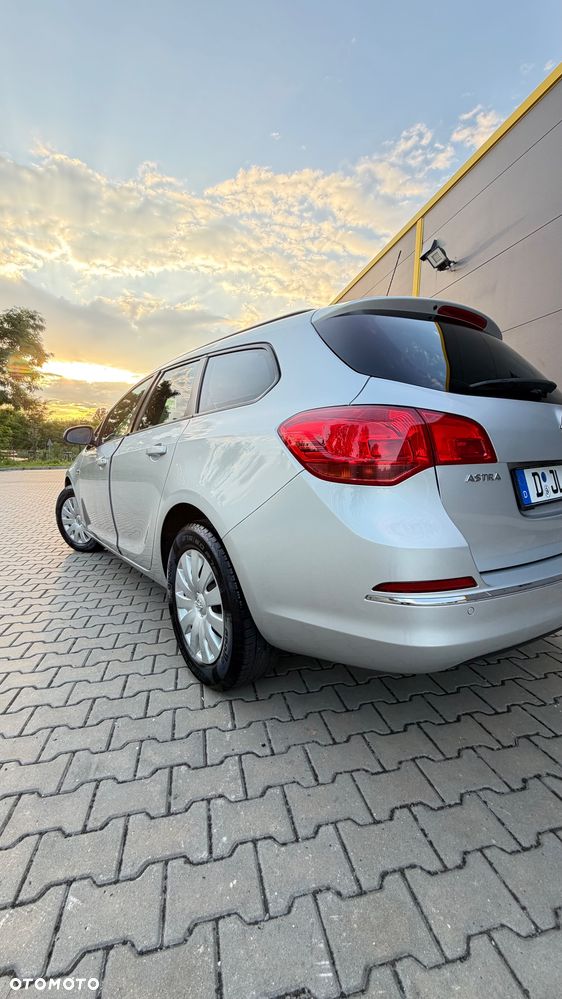 Opel Astra 1.6 CDTI Sport - 20