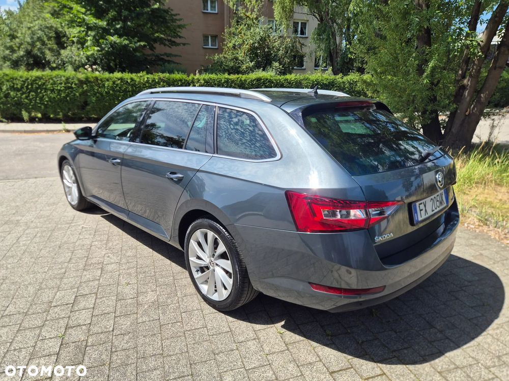 Skoda Superb 2.0 TDI Ambition DSG7 - 6