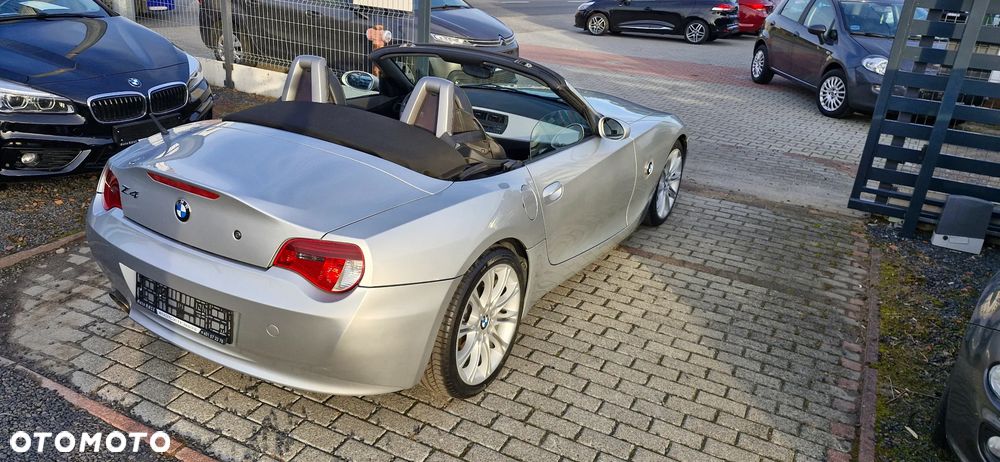 BMW Z4 2.5si - 15