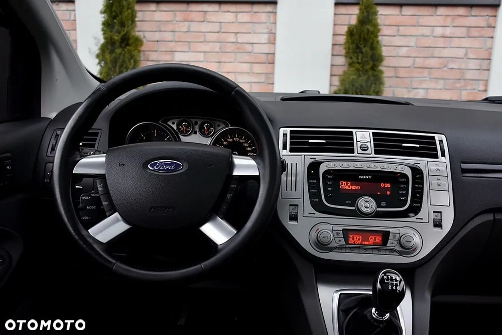 Ford Kuga 2.0 TDCi 4x4 Titanium - 5