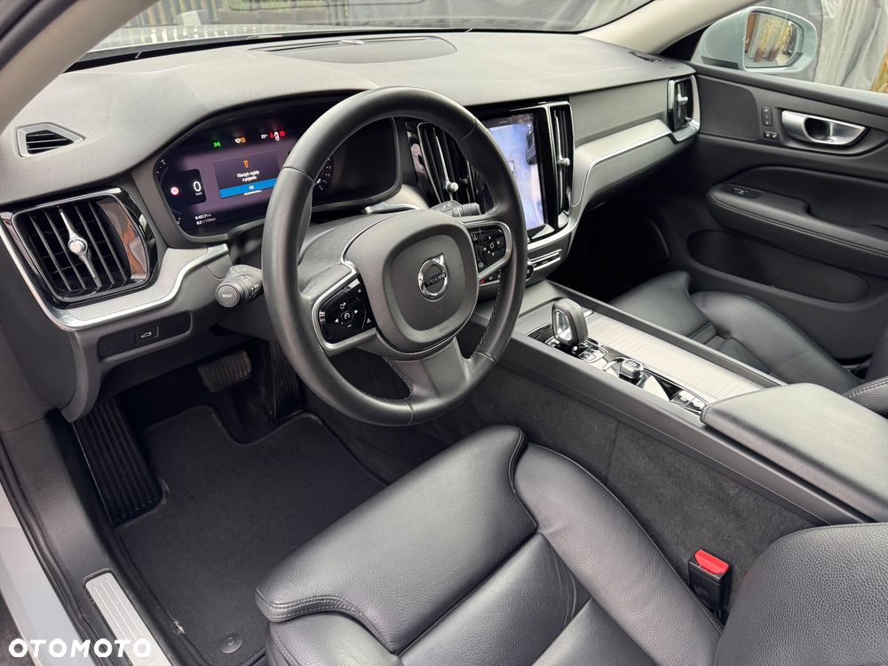 Volvo V60 Cross Country Plus B5 B AWD - 14