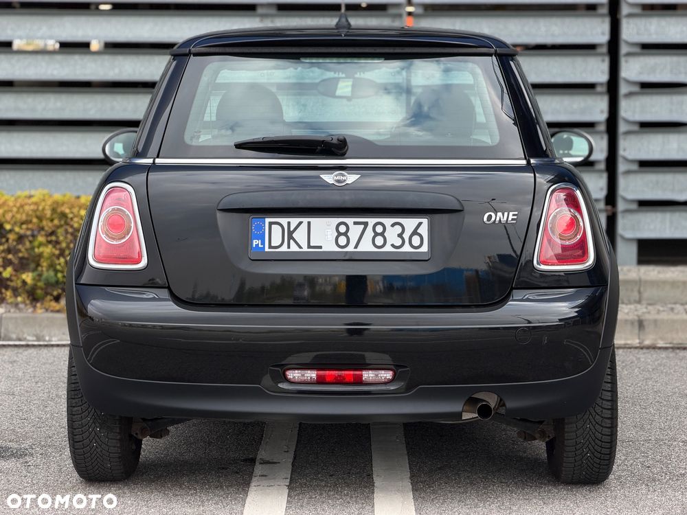 MINI ONE - 8