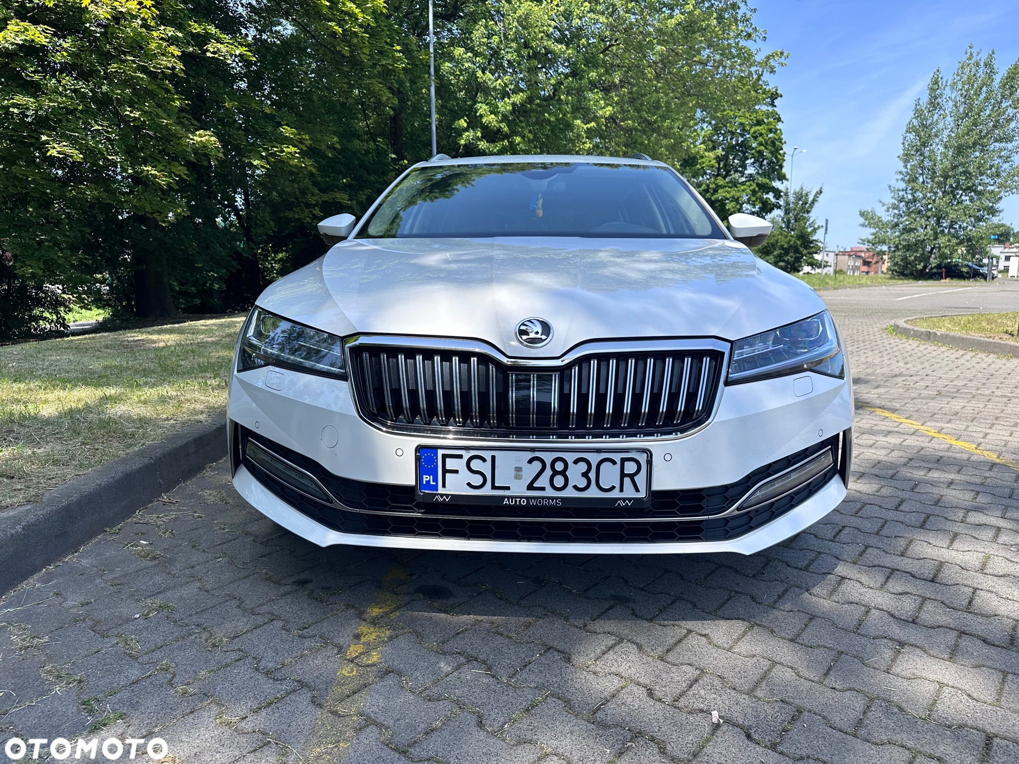 Skoda Superb 2.0 TDI L&K DSG - 3