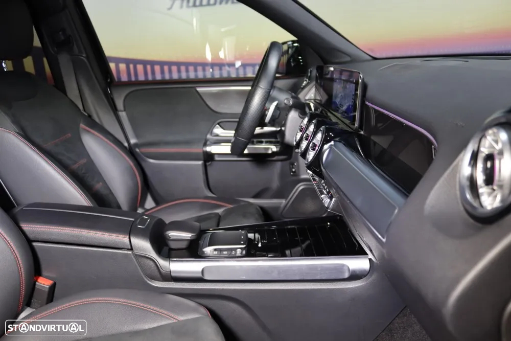 Mercedes-Benz GLB 180 d AMG Line - 21