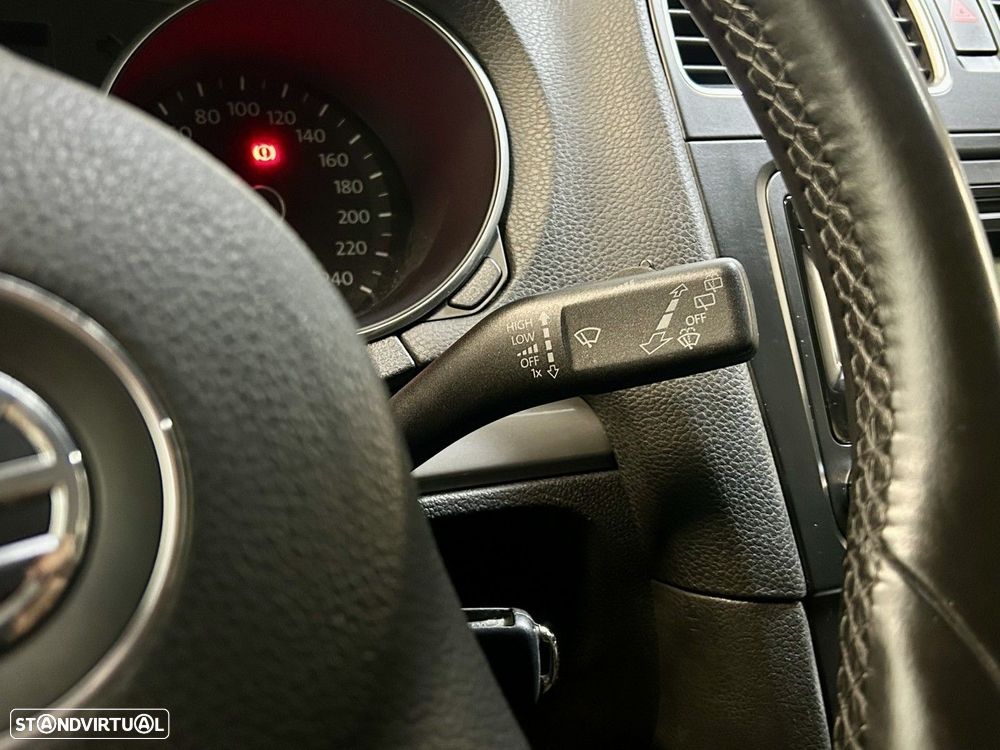 VW Golf 1.6 TDi Confortline - 14