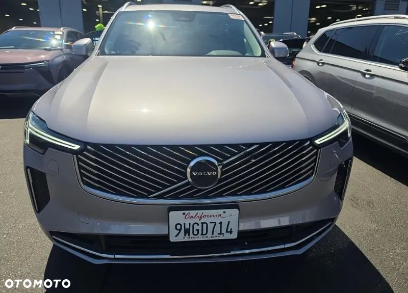 Volvo XC 90 - 3