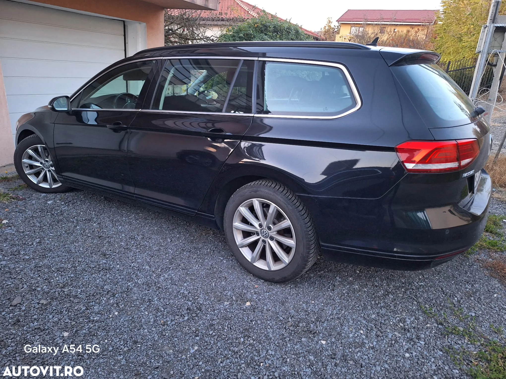 Volkswagen Passat - 4