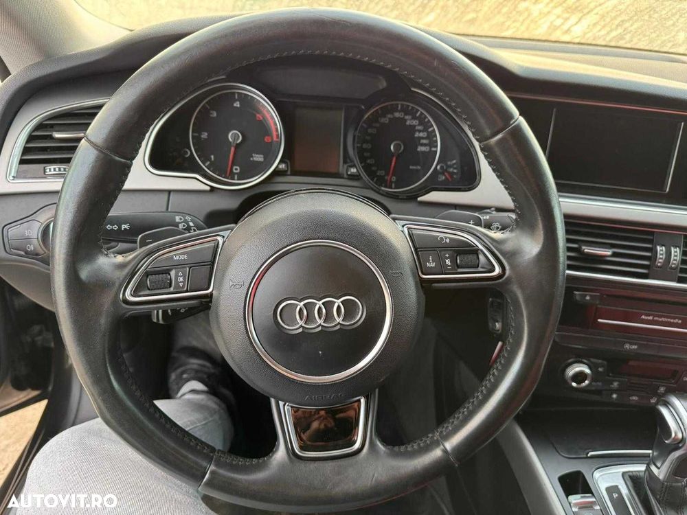 Dezmembrez audi a5 ,2013, 2.0 tdi 177 cp ,cod motor CGL - 7