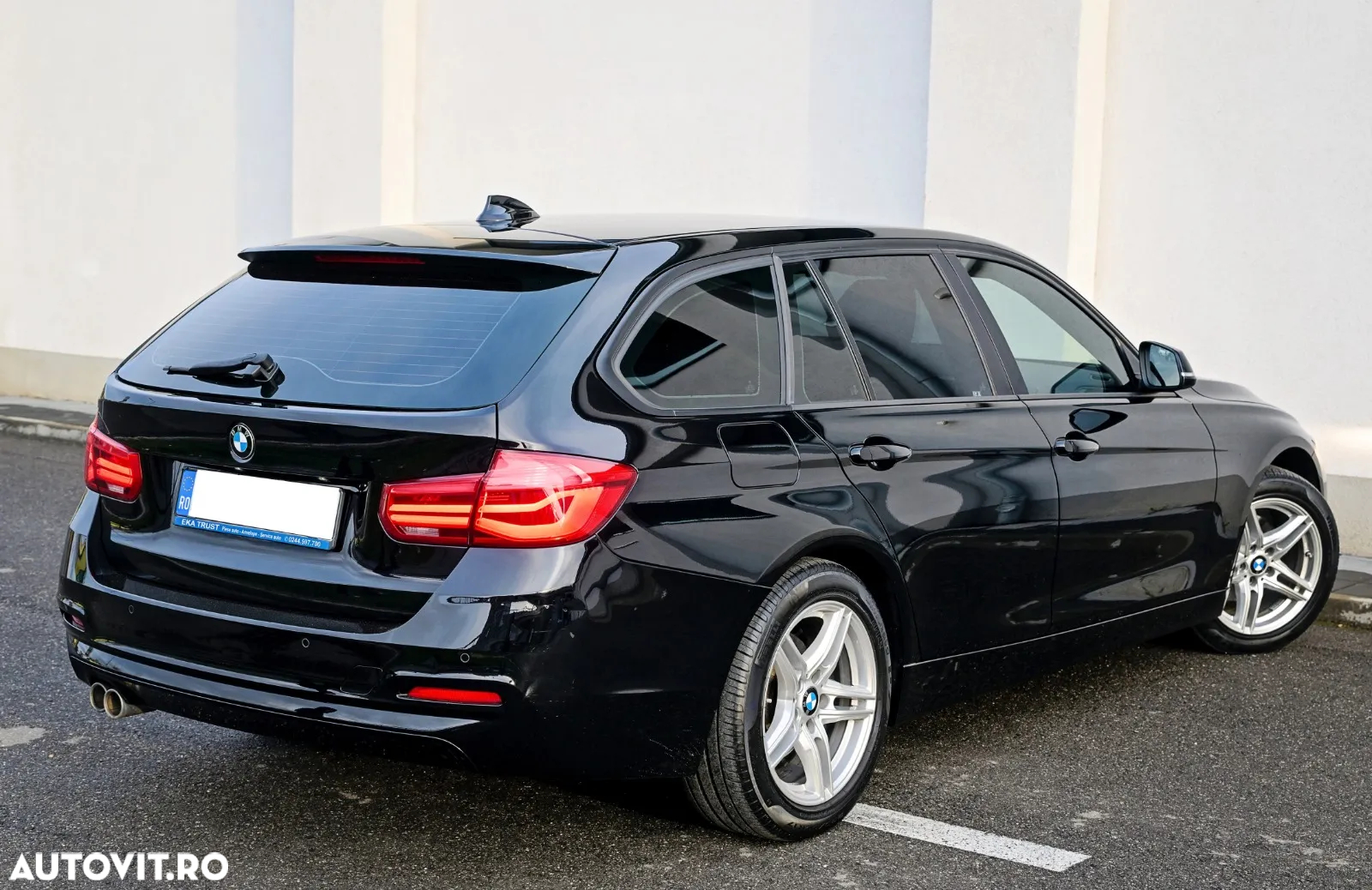 BMW Seria 3 320d Touring xDrive Aut. - 4