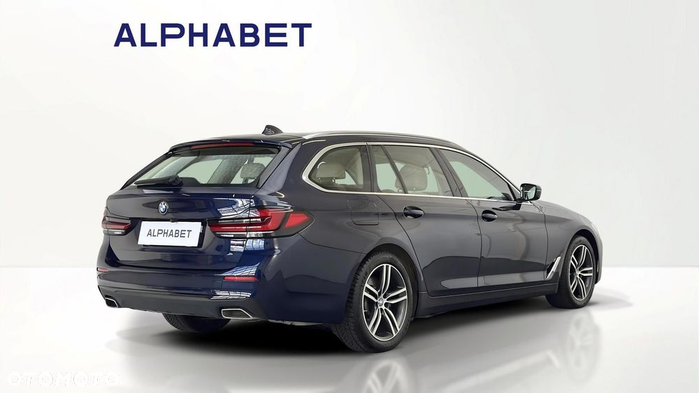 BMW Seria 5 520i mHEV sport - 8