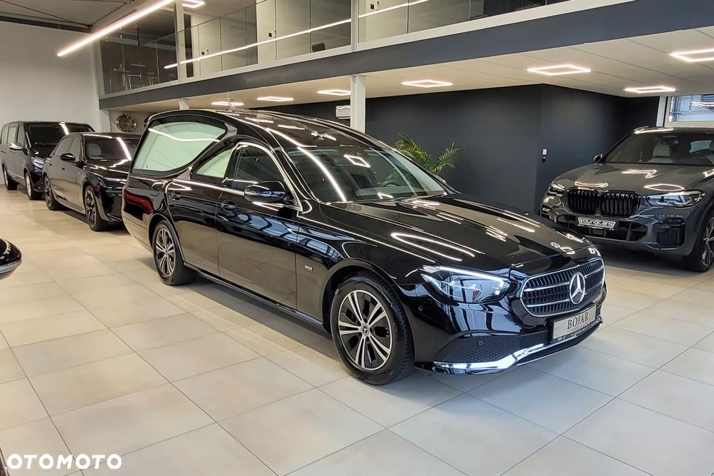 Mercedes-Benz Klasa E 200 Exclusive - 3