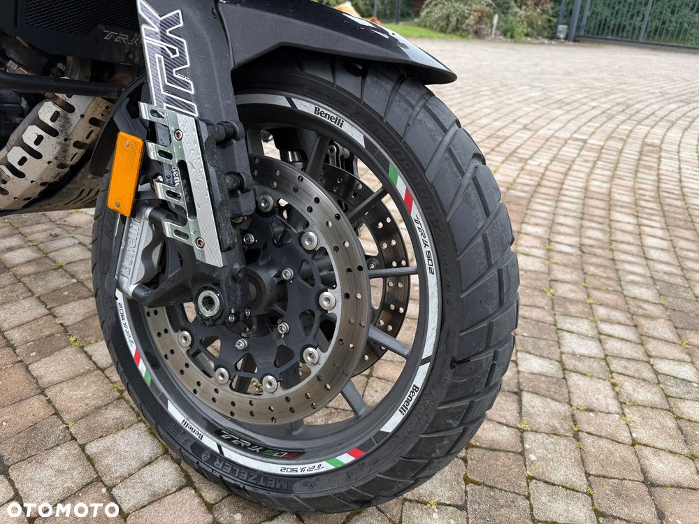 Benelli TRK 502 - 10