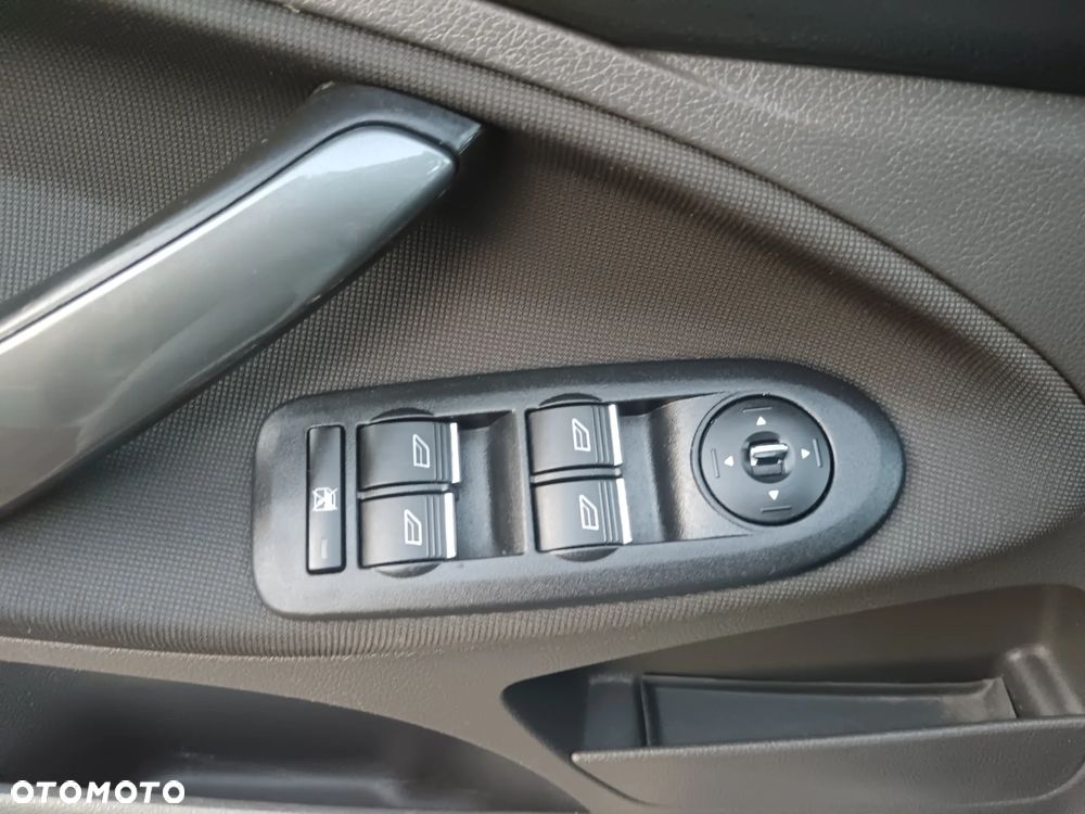 Ford C-MAX 2.0 TDCi Titanium - 15