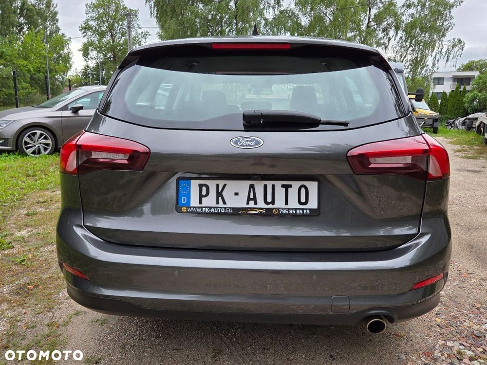 Ford Focus 1.5 EcoBlue Start-Stopp-System TITANIUM - 38