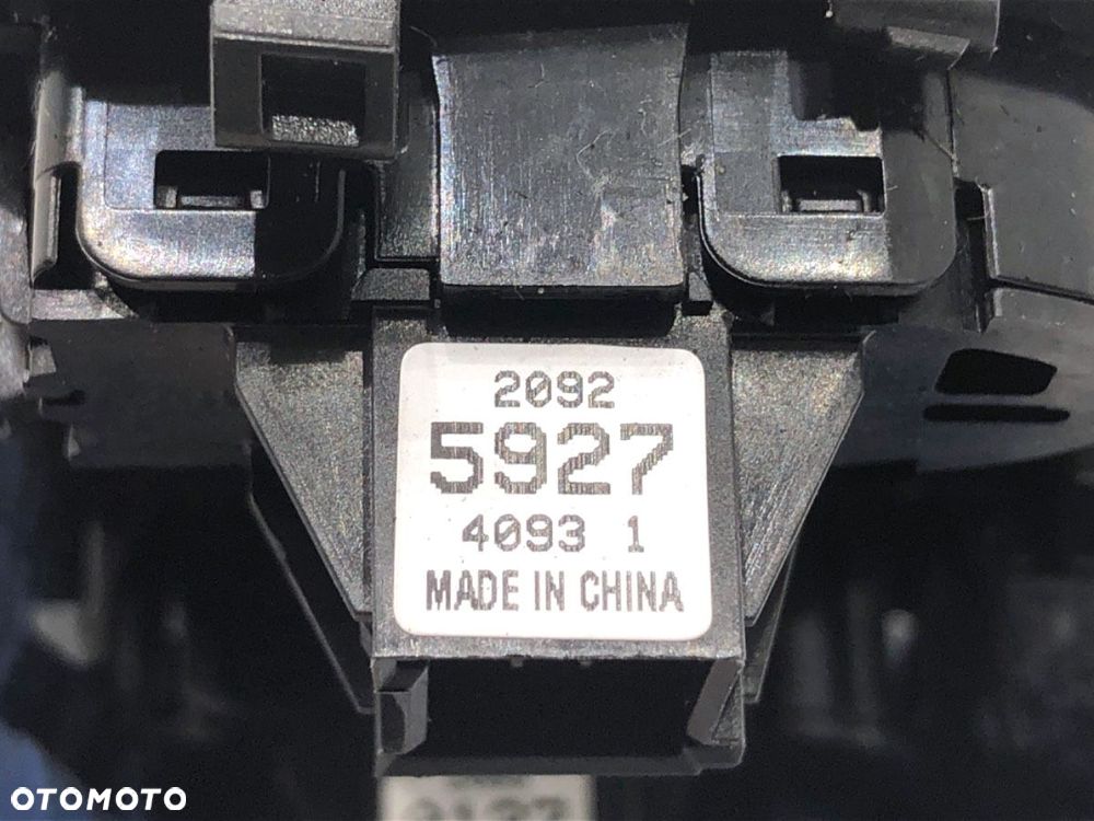 PRZEŁĄCZNIK PRZYCISK TRAKCJI ESP  OPEL ZAFIRA TOURER C (P12) 2011 - 2022 2.0 CDTi (75) 96 kW [130 - 3