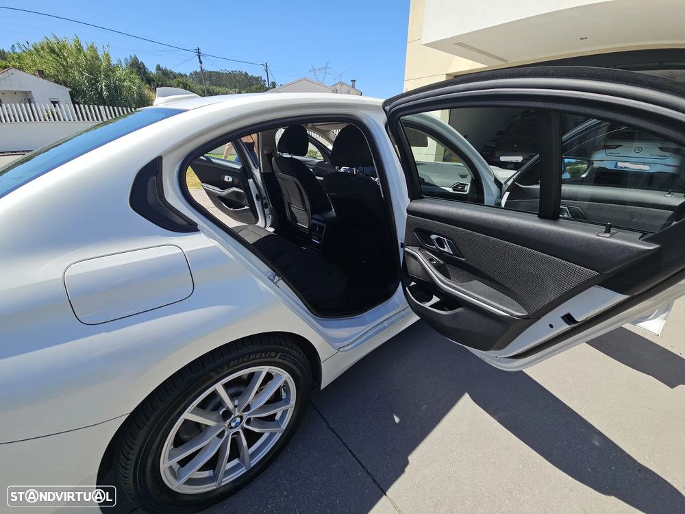 BMW 330 e Corporate Edition Auto - 17