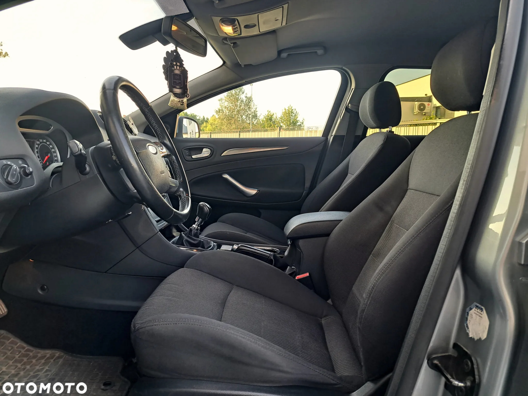 Ford Mondeo - 9
