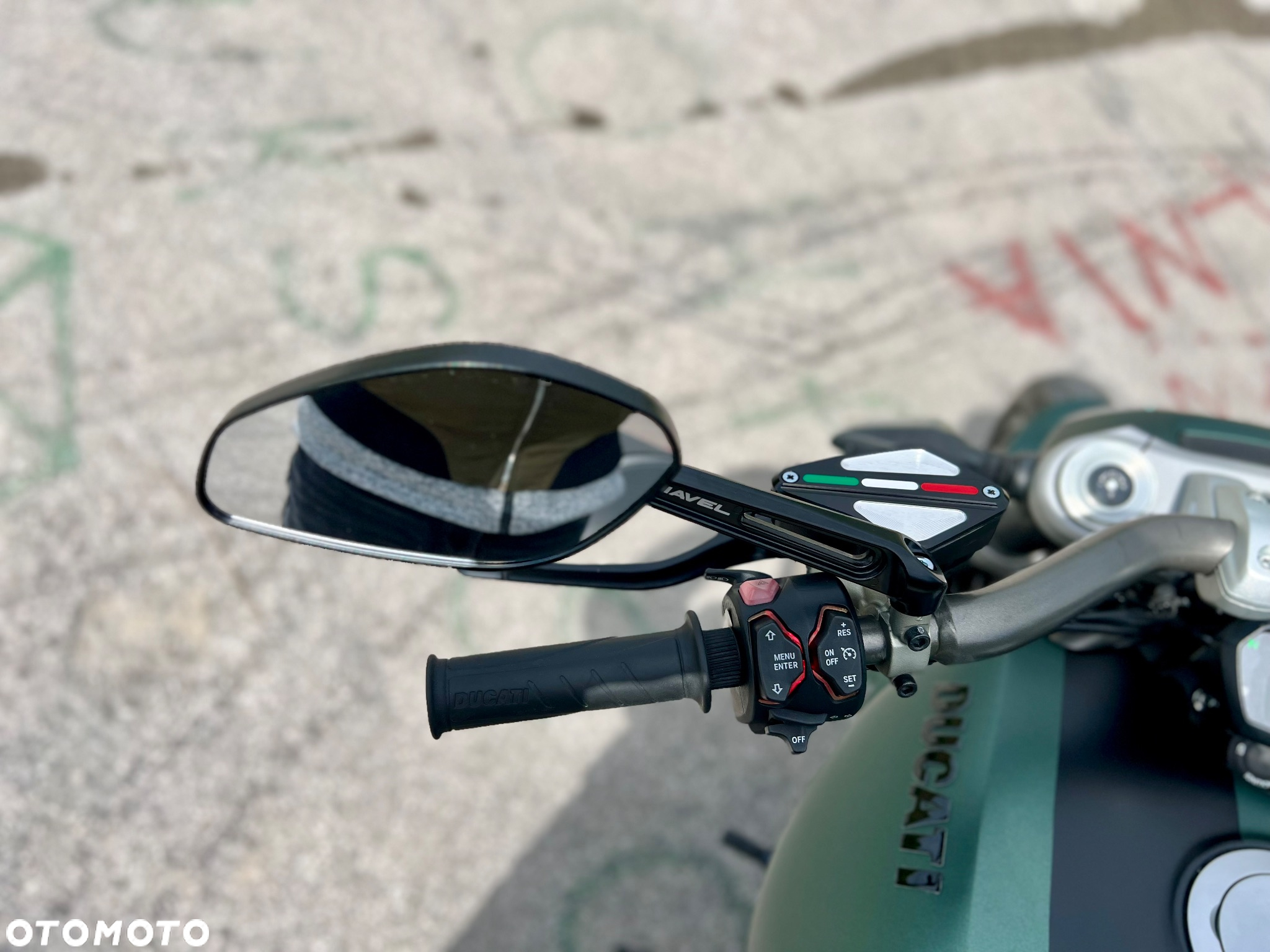 Ducati Diavel - 16