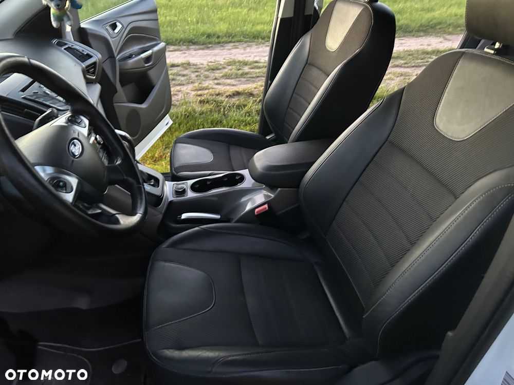 Ford Kuga - 7