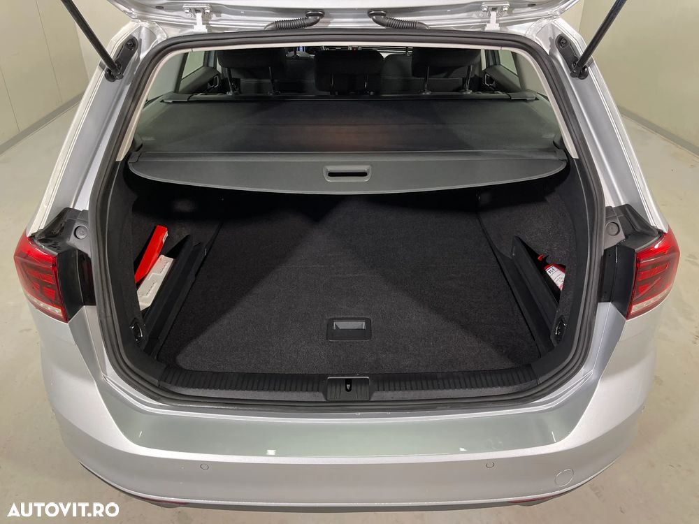 Volkswagen Passat Variant 1.5 TSI ACT OPF DSG Comfortline - 12