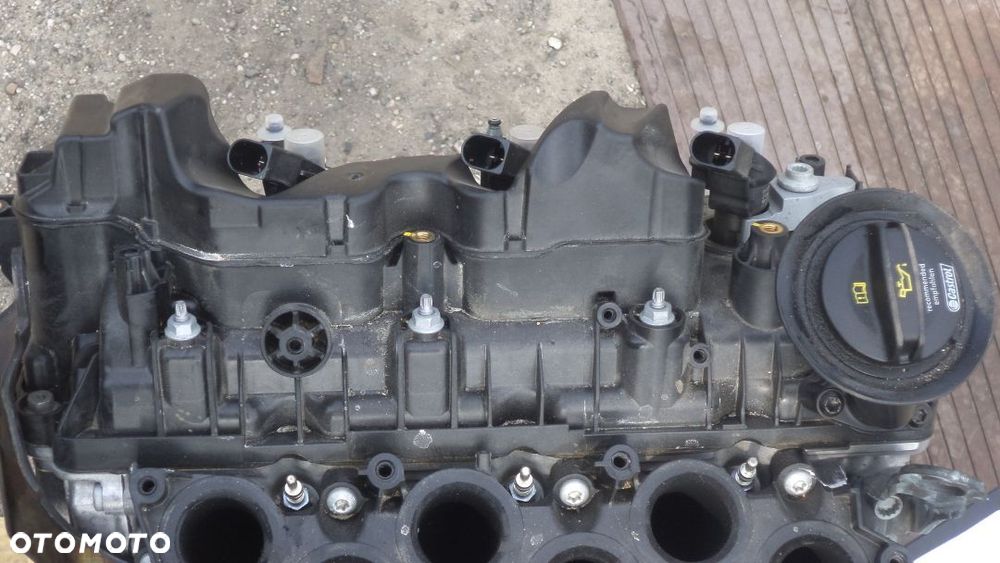 Pokrywa zaworów AUDI 3.0 TDI DEW 059103470CT 059103469DC - 3