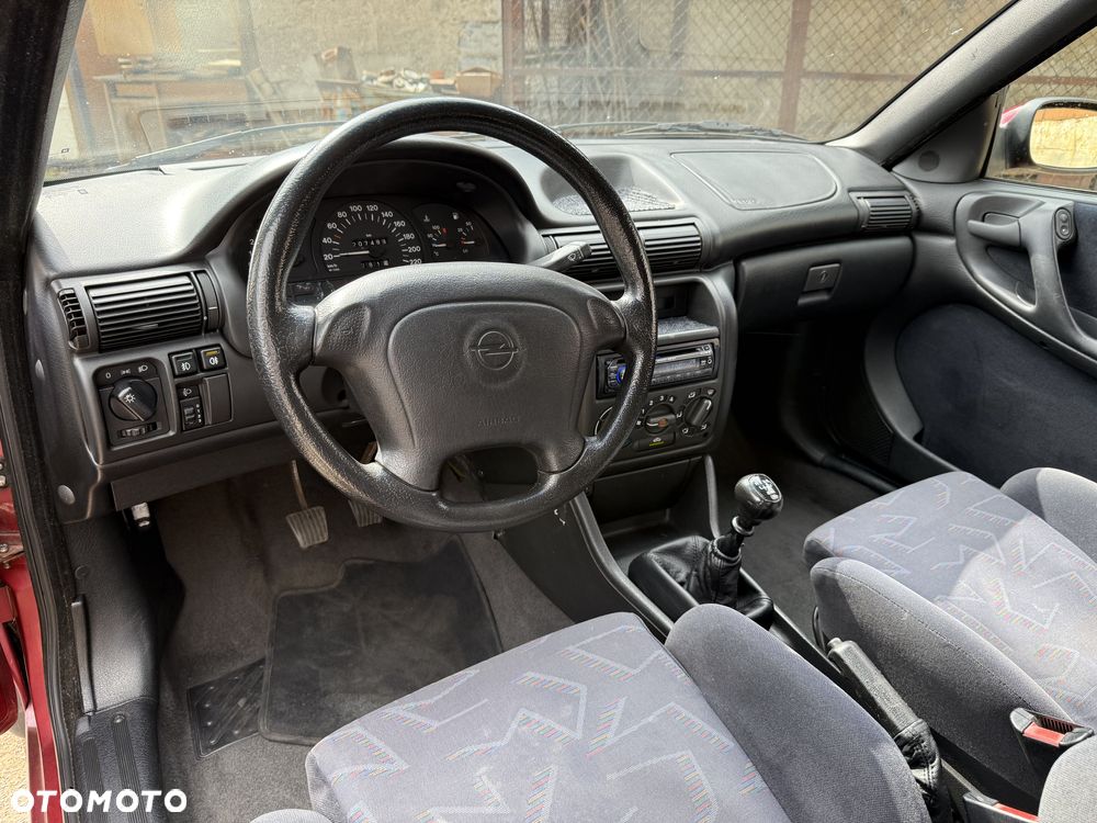 Opel Astra 1.8 16V Dream - 20