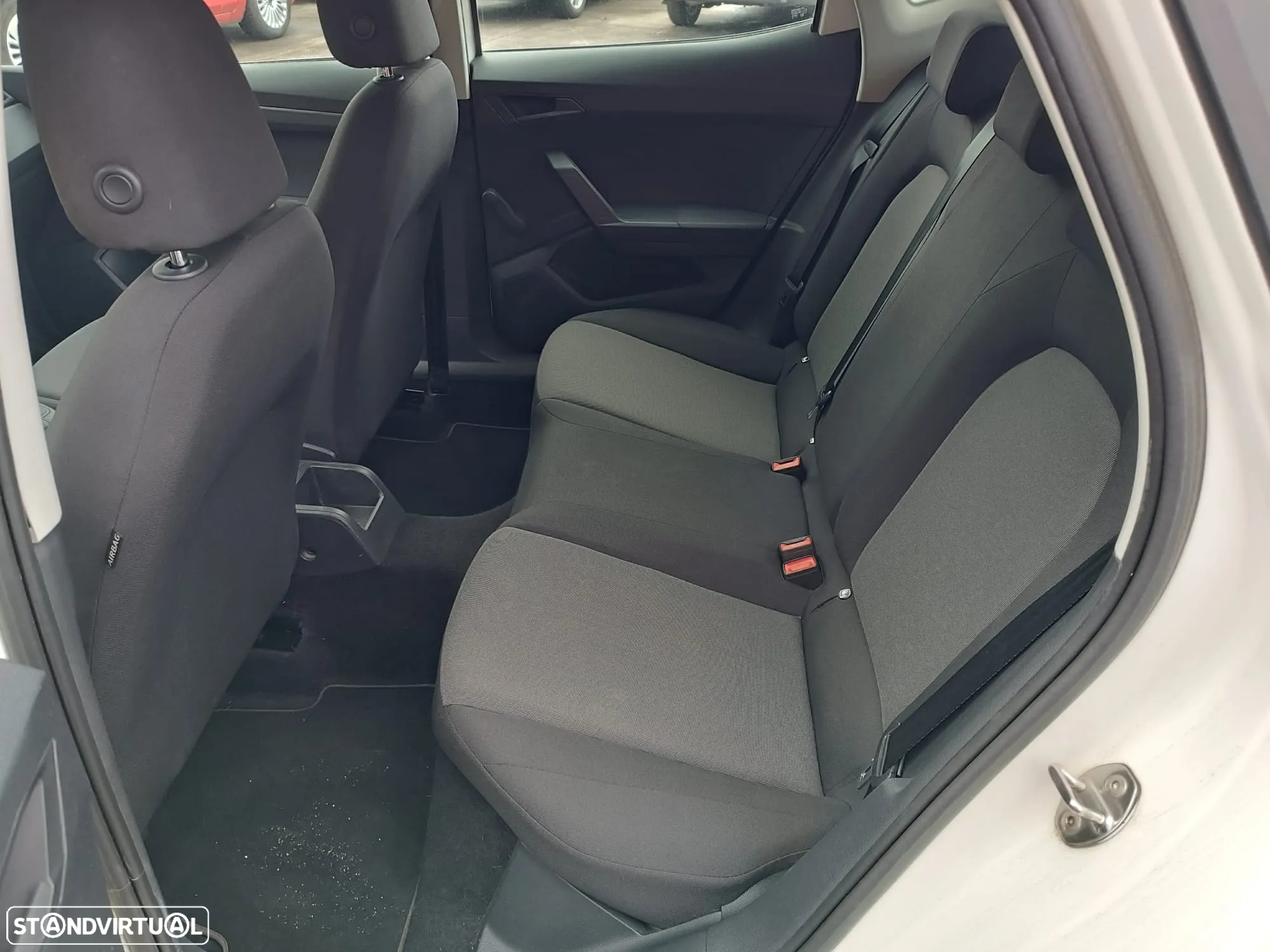 SEAT Ibiza 1.6 TDI S&S Style - 11