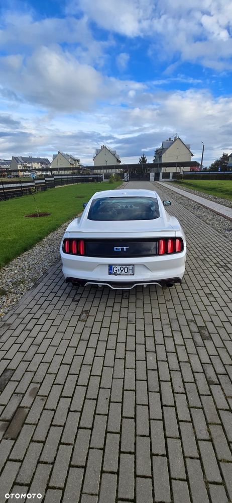 Ford Mustang 5.0 V8 GT - 3