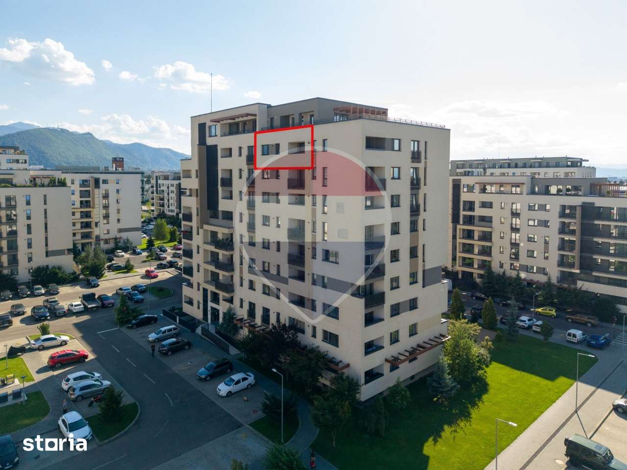 Un apartament cu priveliste, lumina si o pozitie excelenta in Brasov — fotografia 1