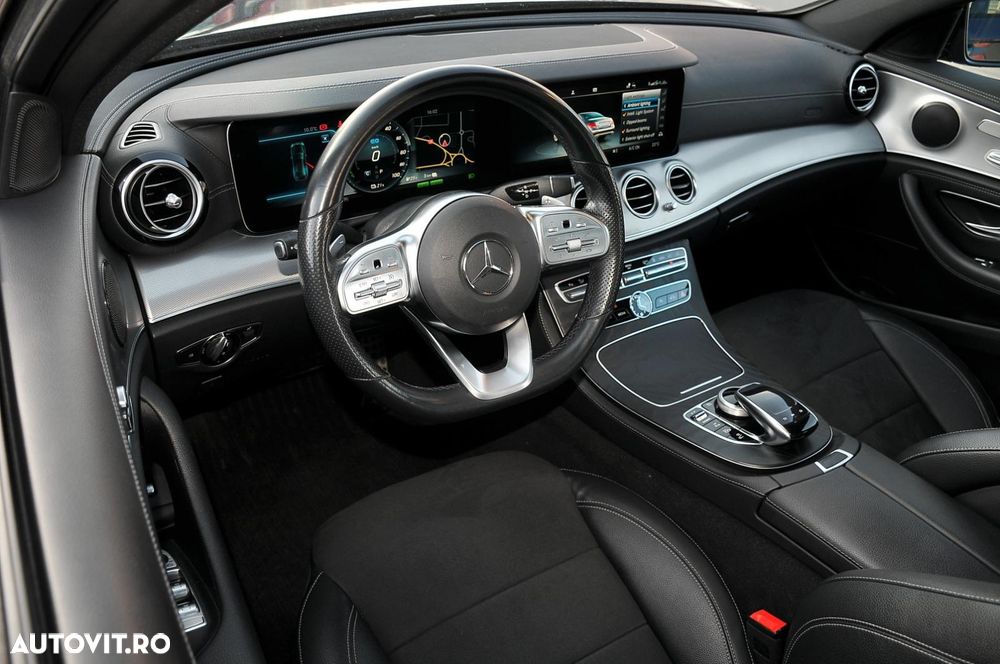 Mercedes-Benz E 300 de 4Matic 9G-TRONIC AMG Line - 4