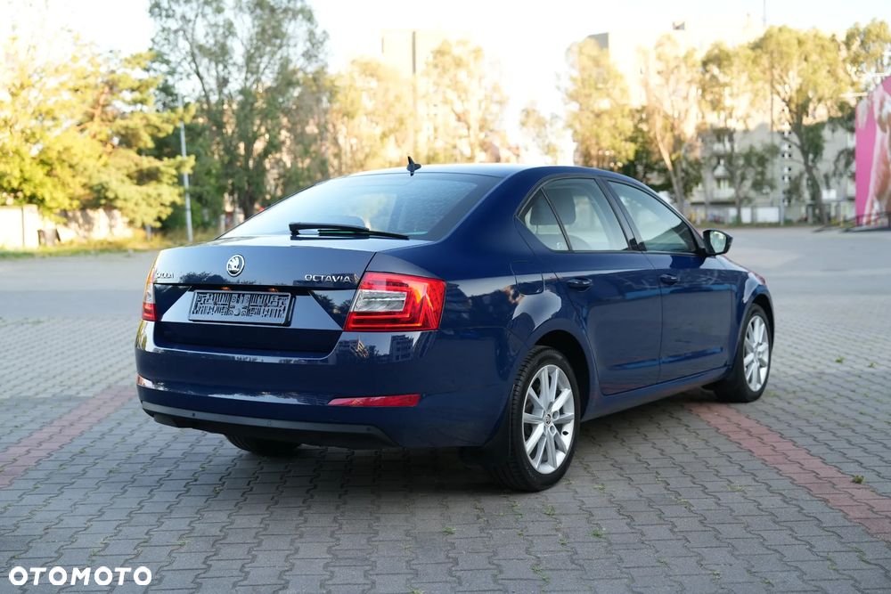 Skoda Octavia 2.0 TDI Style DSG - 5