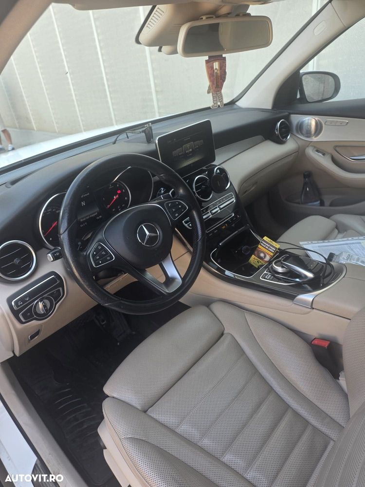 Mercedes-Benz GLC - 7