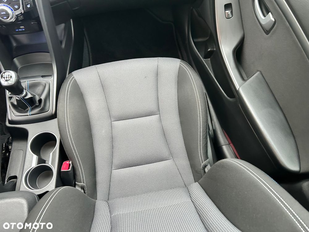 Hyundai i30 1.6 CRDi BlueDrive Premium - 16