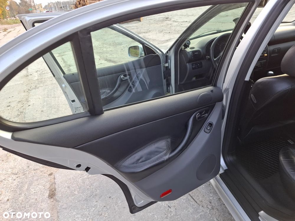 Seat Leon 1.8T Cupra R - 18