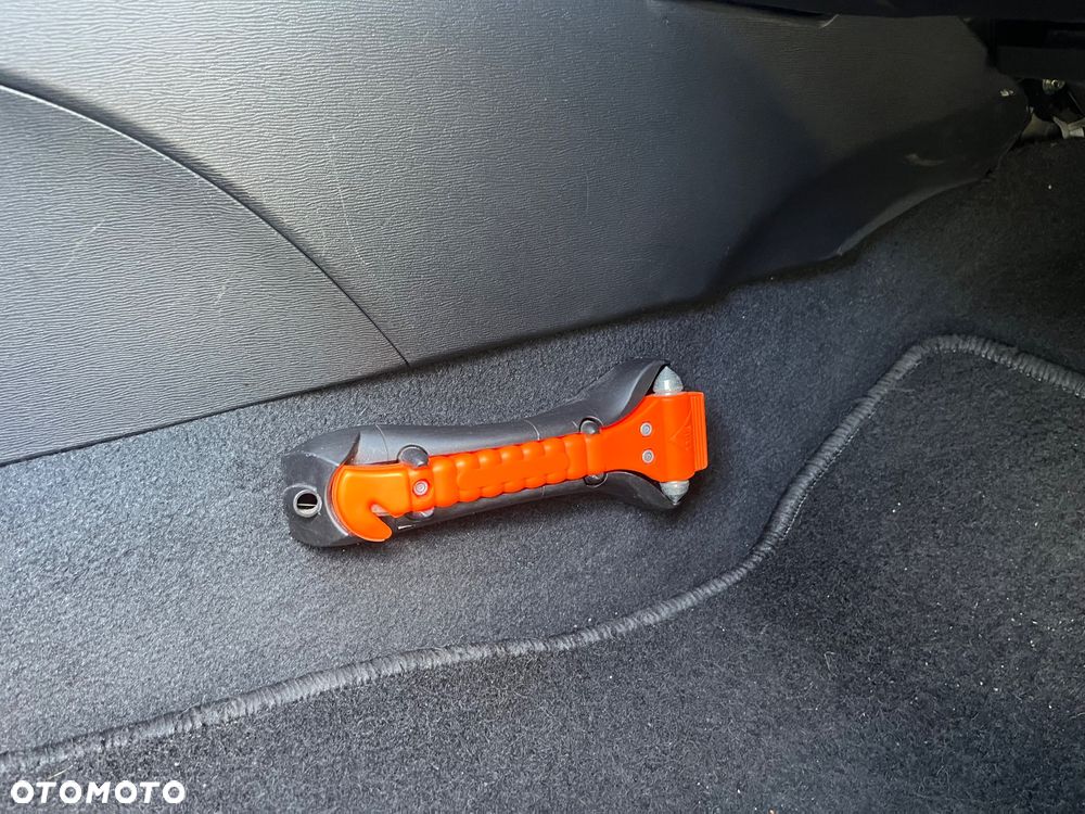 Toyota Avensis 2.0 D-4D Sol - 15